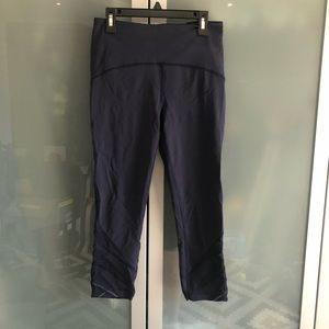 Lululemon Motionful Crop